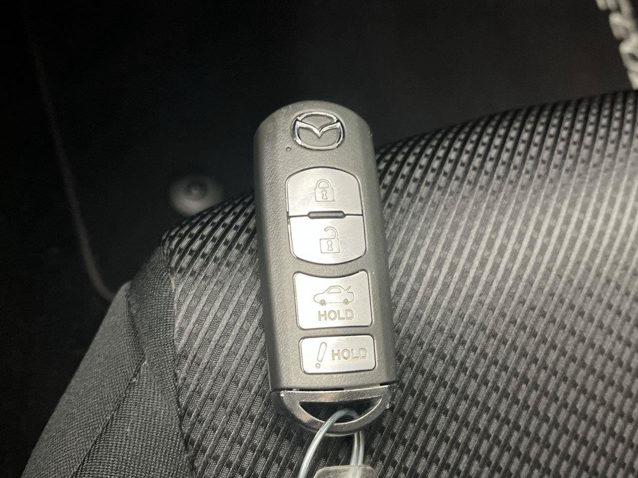Used 2017 MAZDA MAZDA3 Sport FWD image 21