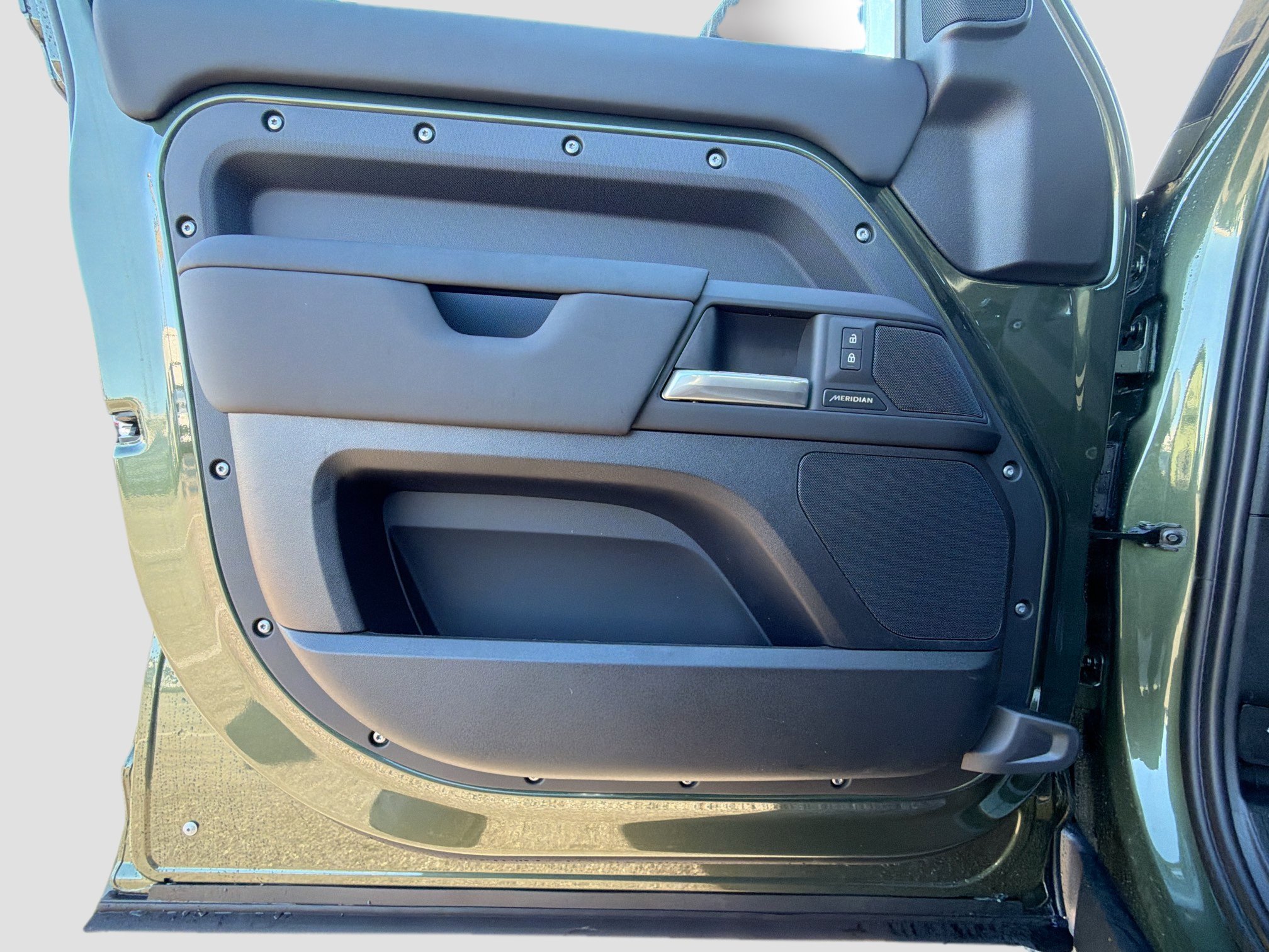 New 2026 Land Rover Defender 110 S image 21