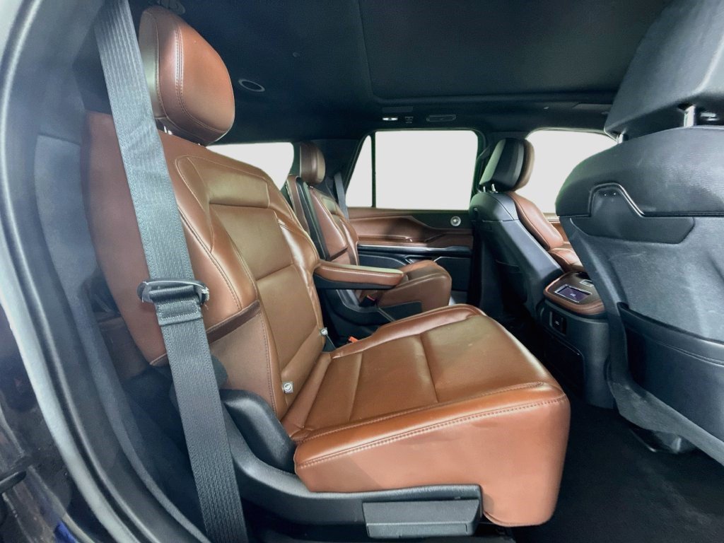 Used 2025 Lincoln Navigator Reserve AWD/4WD image 26
