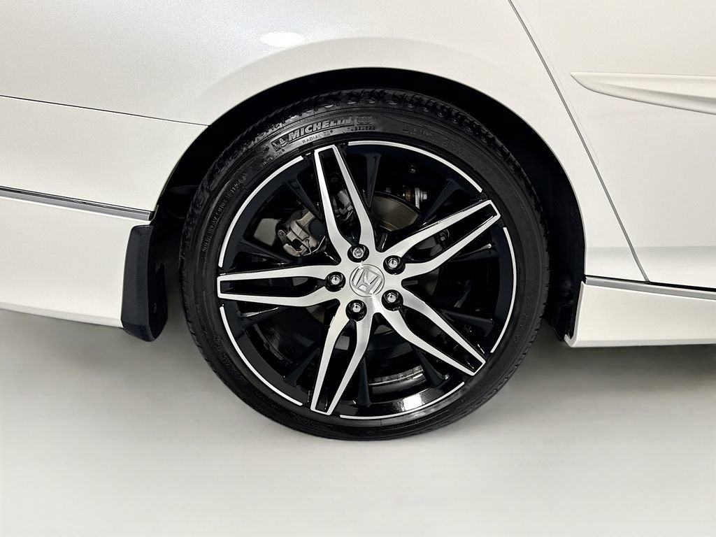 Certified 2022 Honda Accord Touring image 33