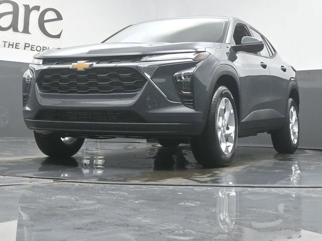New 2026 Chevrolet Trax LS w/ LS Convenience Package image 4