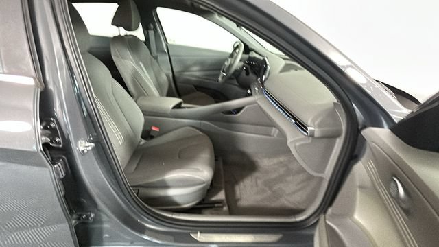 Certified 2024 Hyundai Elantra SEL w/ Convenience Package FWD image 30