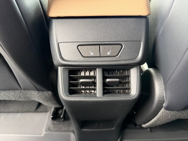 New 2026 Chevrolet Equinox ACTIV w/ Convenience Package III AWD/4WD image 22