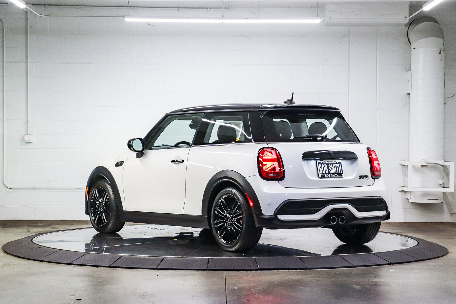 Used 2024 MINI Cooper S FWD image 4