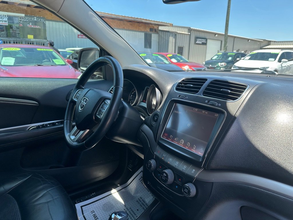 Used 2015 Dodge Journey Crossroad w/ Flexible Seating Group FWD image 8