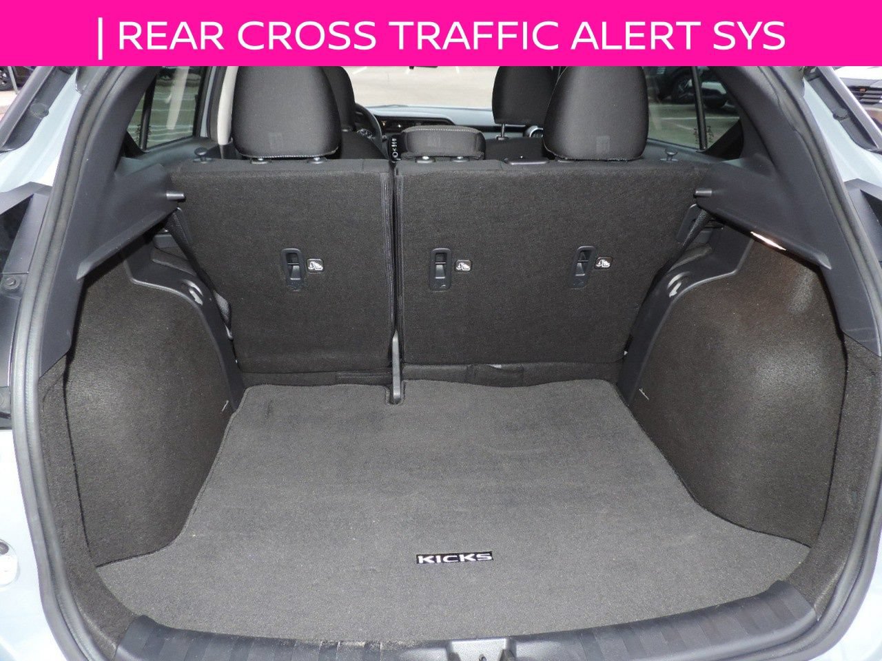 Used 2022 Nissan Kicks SV FWD image 13
