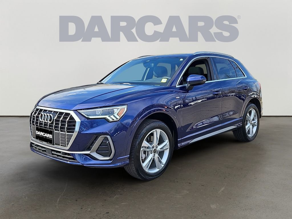 Used 2024 Audi Q3 2.0T Premium w/ Convenience Package image 3