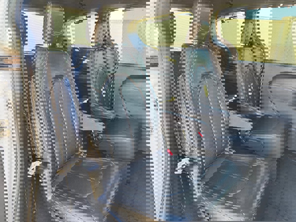 Used 2020 Chrysler Pacifica Touring-L image 18