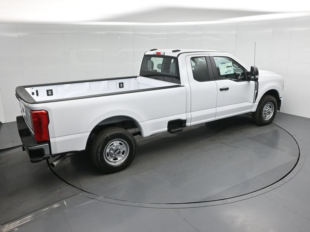 New 2026 Ford F250 XL w/ XL Chrome Package RWD image 34