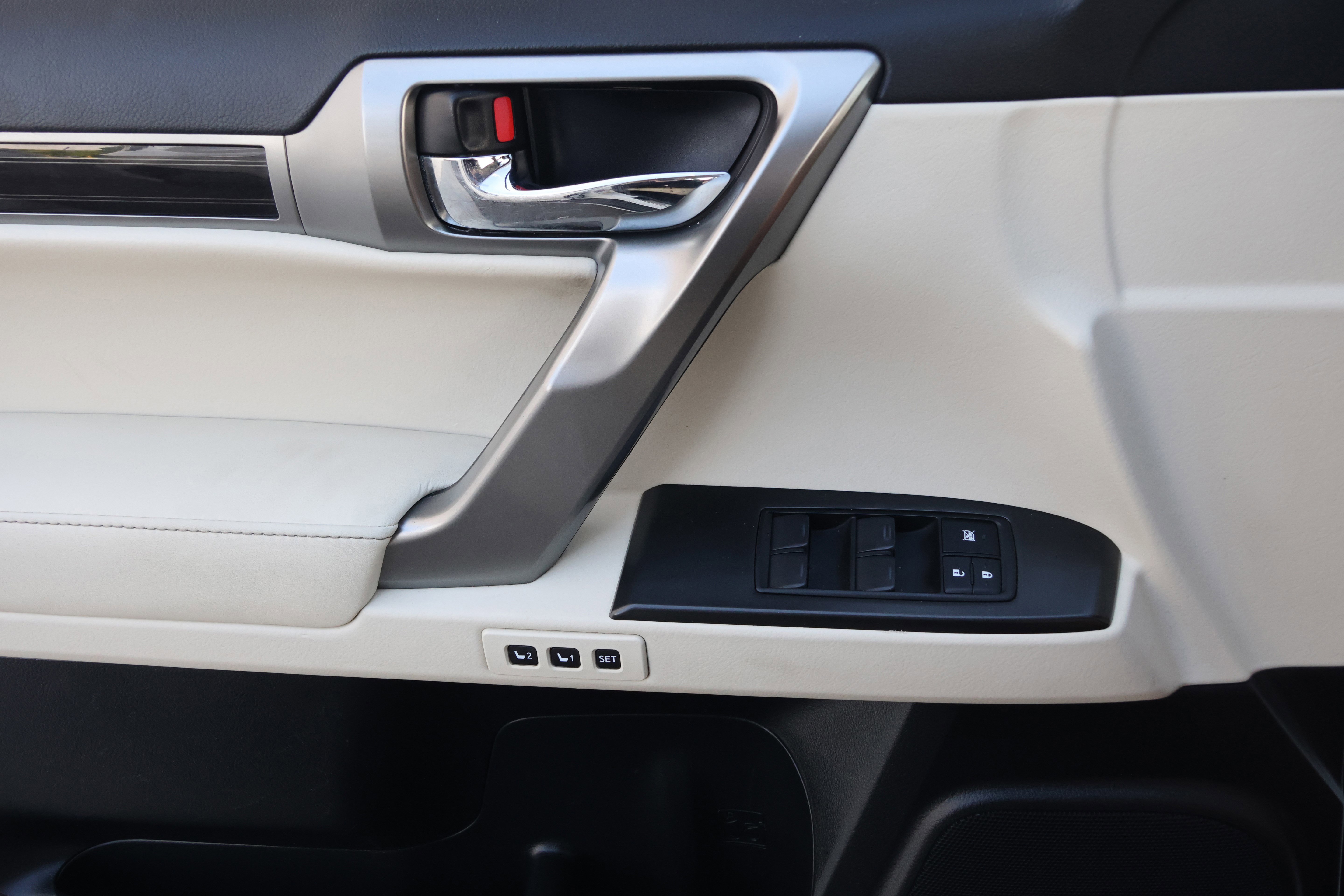 Certified 2023 Lexus GX 460 Luxury w/ Sport Design Package image 12