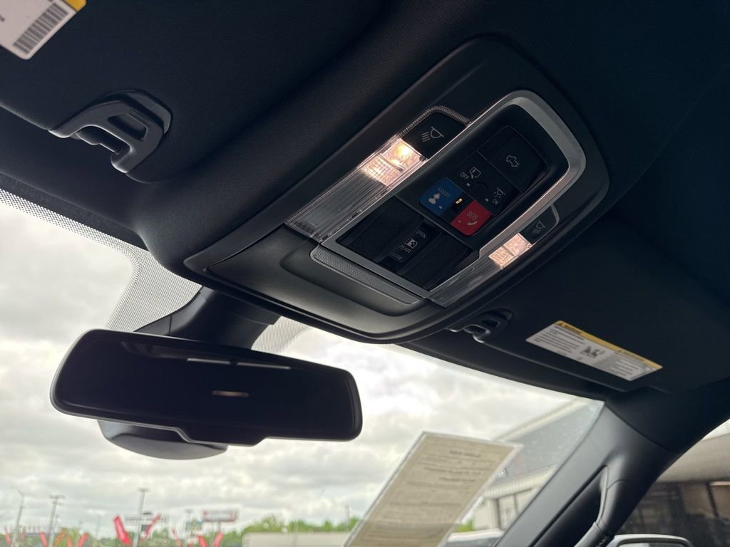 Used 2023 RAM 2500 Limited AWD/4WD image 30