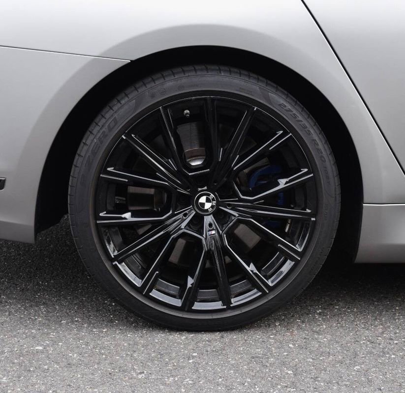 Used 2022 BMW M760i xDrive w/ Luxury Rear Seating Package image 74