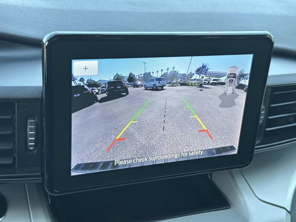 Certified 2023 Ford Explorer XLT image 16