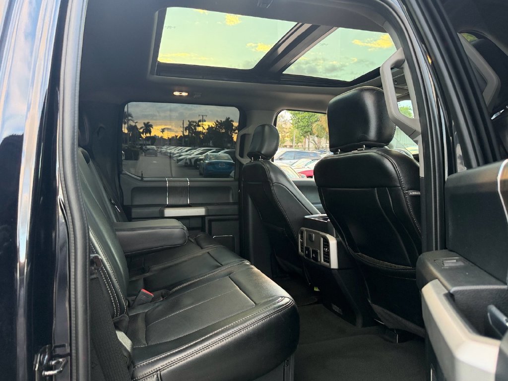 Used 2020 Ford F250 Lariat w/ Lariat Ultimate Package AWD/4WD image 18