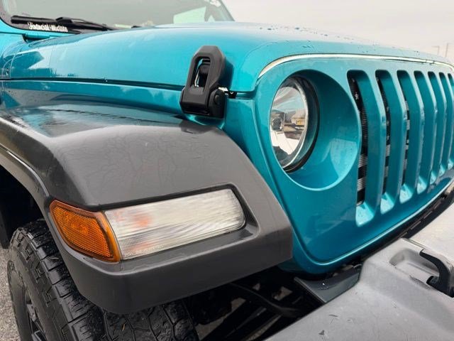Used 2019 Jeep Wrangler Sport image 10