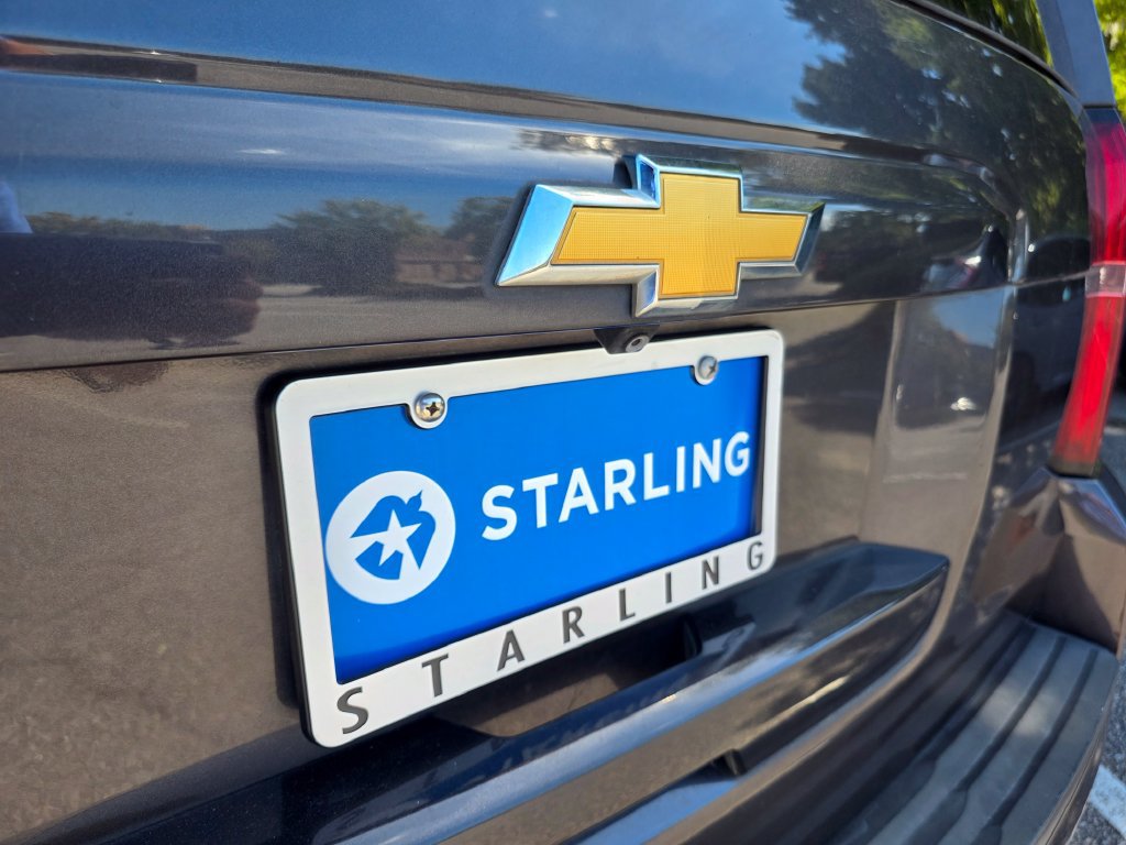 Used 2015 Chevrolet Suburban LT RWD image 35