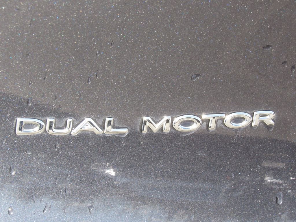 Used 2024 Tesla Model Y Long Range image 8