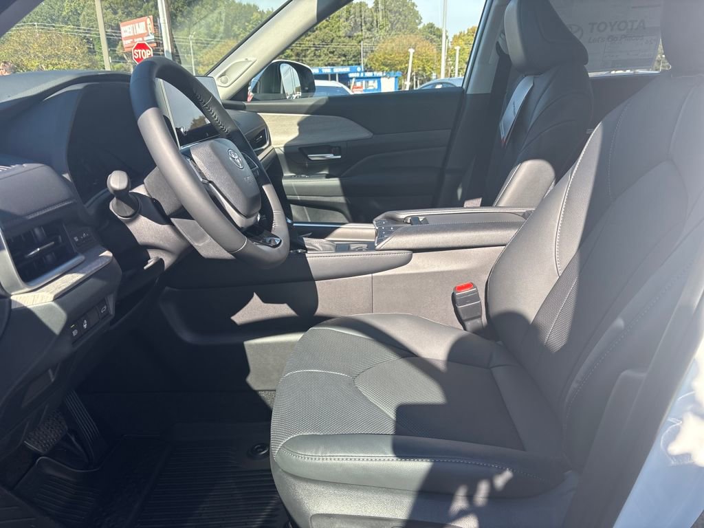 New 2026 Toyota Grand Highlander Limited image 12