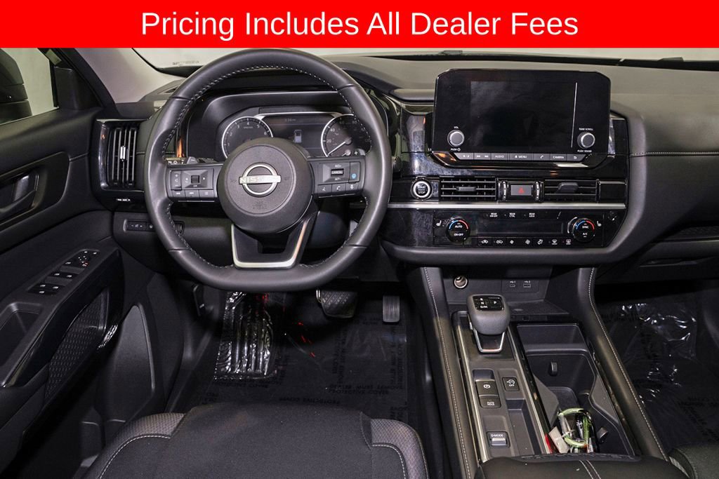 Certified 2024 Nissan Pathfinder SV w/ SV Premium Package FWD image 7