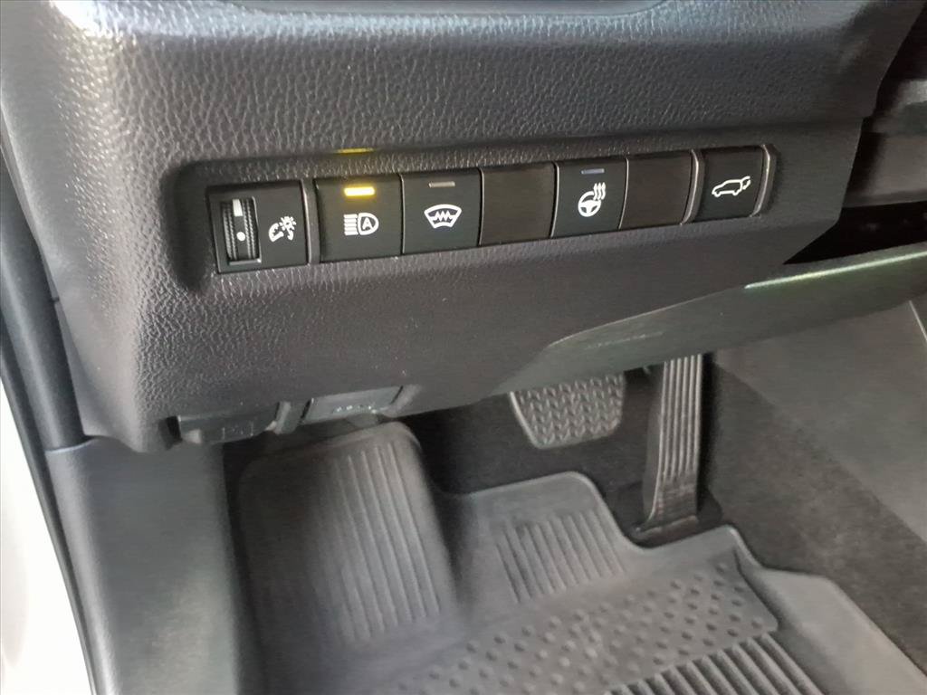 Used 2025 Toyota RAV4 XLE Premium w/ Weather Package AWD/4WD image 29