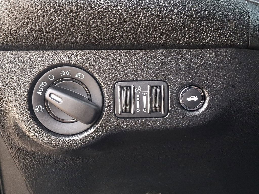 Used 2023 Dodge Challenger R/T image 24