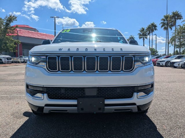 Used 2024 Jeep Wagoneer L Series II RWD image 9