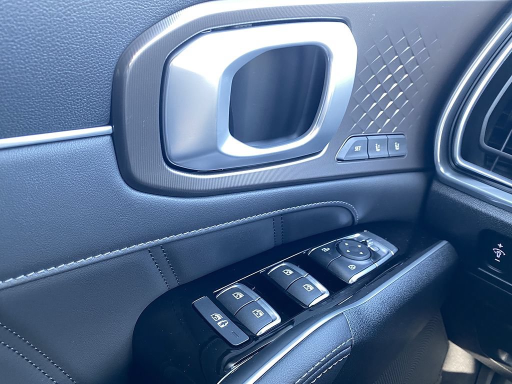 New 2026 Kia Sorento SX Prestige AWD/4WD image 11