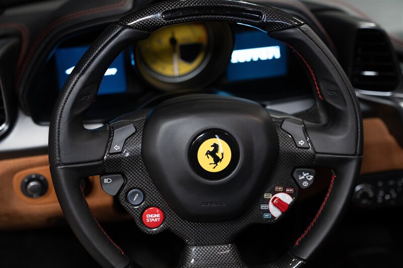 Used 2015 Ferrari 458 Spider RWD image 27