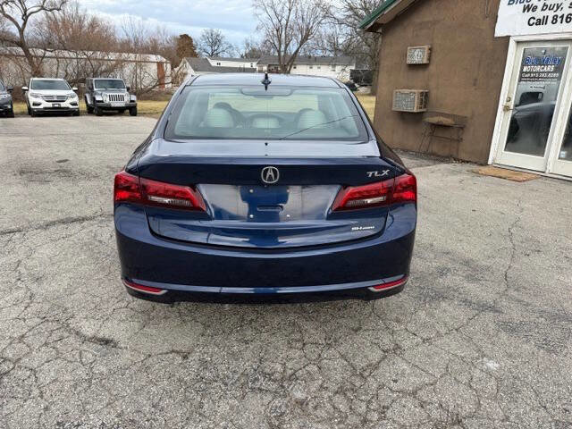 Used 2015 Acura TLX SH AWD V6 w/Tech 4dr Sedan w/T image 4