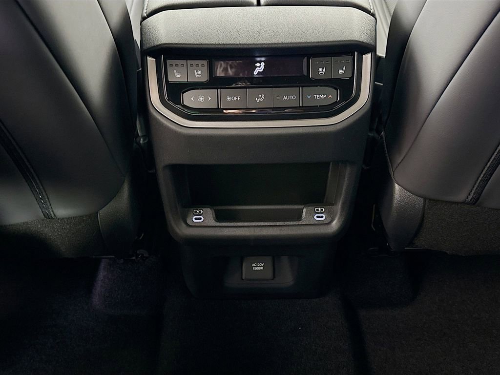 New 2026 Lexus TX 500h AWD image 18