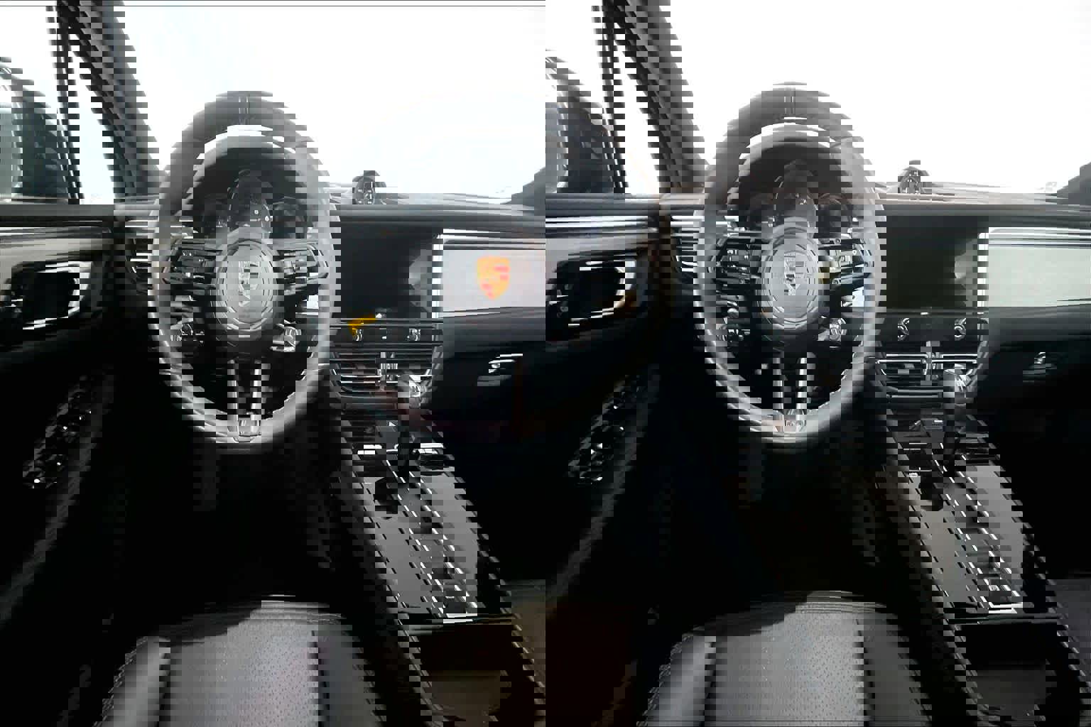 Used 2023 Porsche Macan Turbo image 6