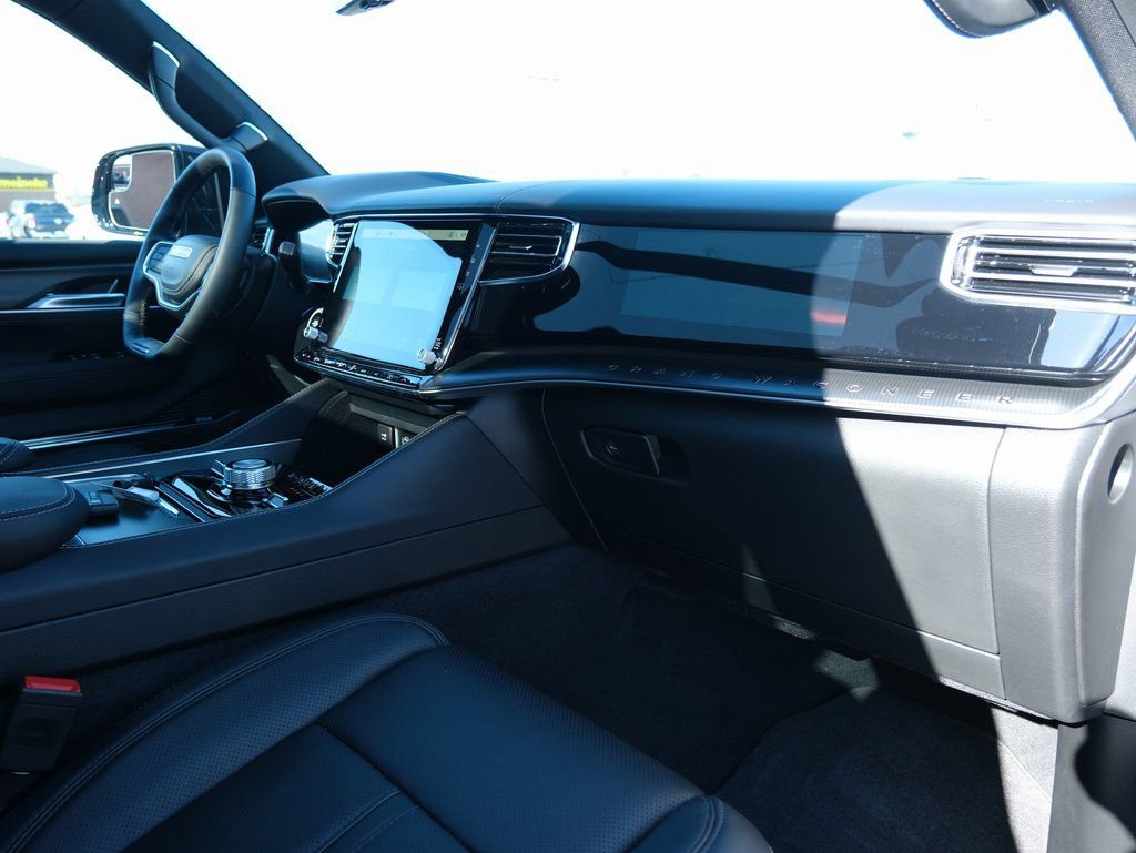 New 2026 Jeep Grand Wagoneer Summit w/ Rear Seat Video Group I image 40