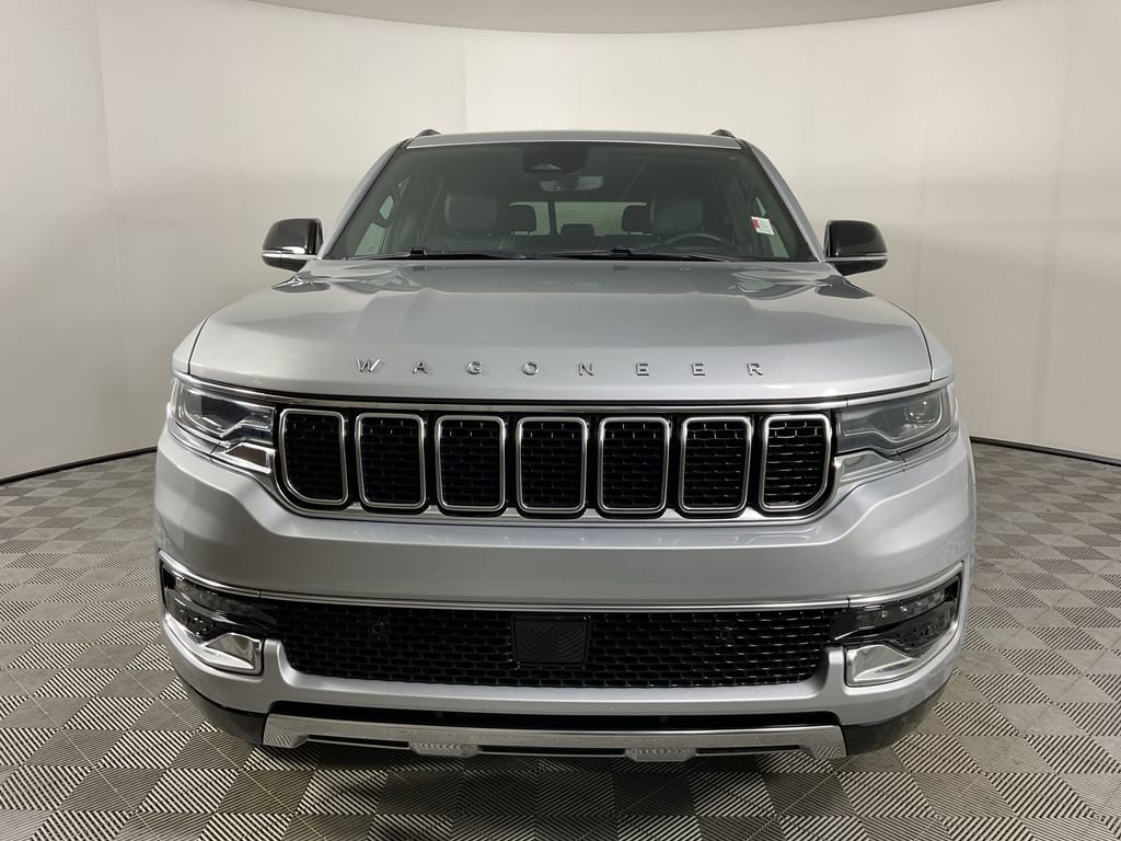 Used 2024 Jeep Wagoneer Series III w/ Flexible Seating Group image 3