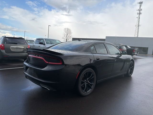 Used 2016 Dodge Charger R/T w/ Navigation & Travel Group image 6