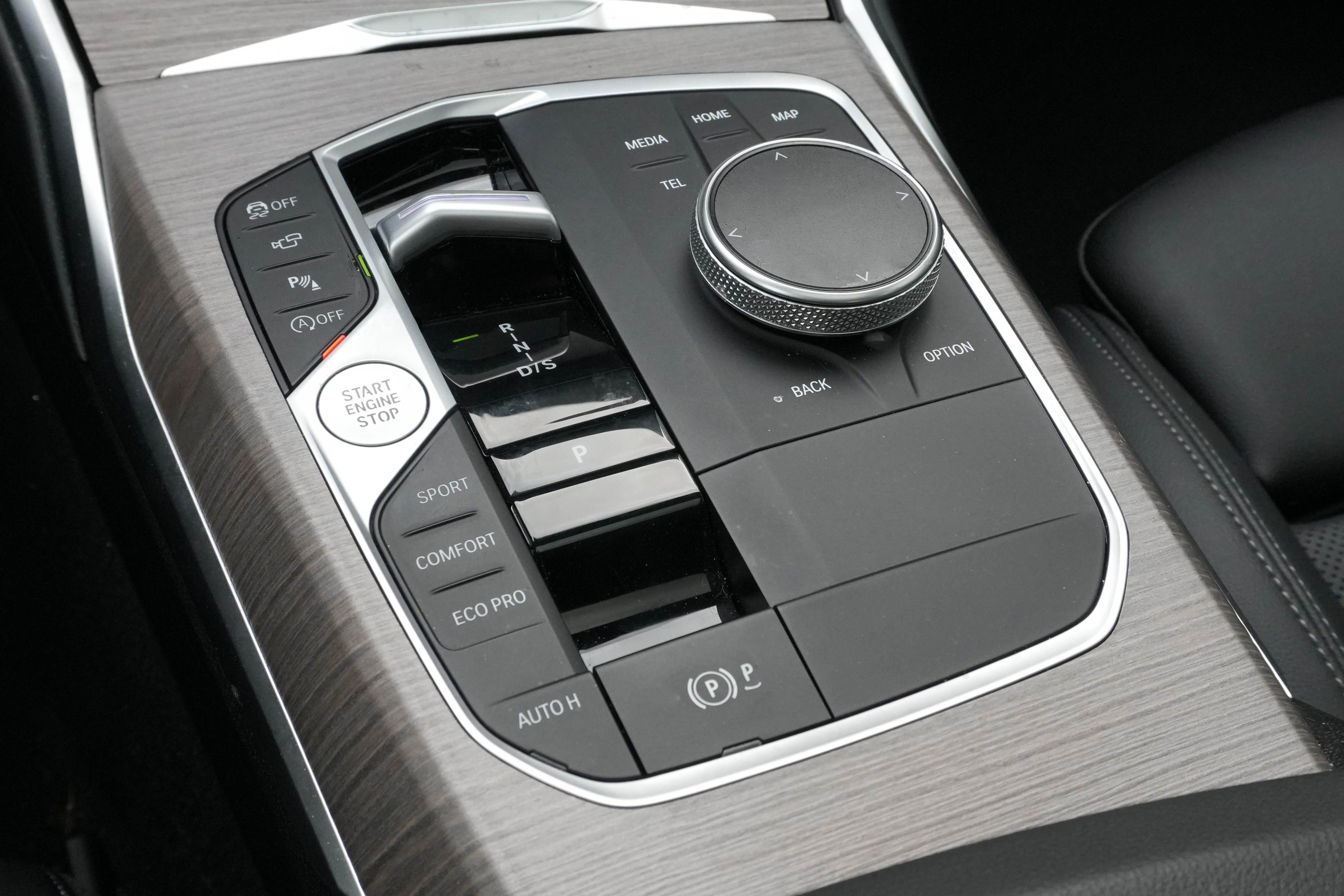 Certified 2025 BMW 330i xDrive Sedan image 27