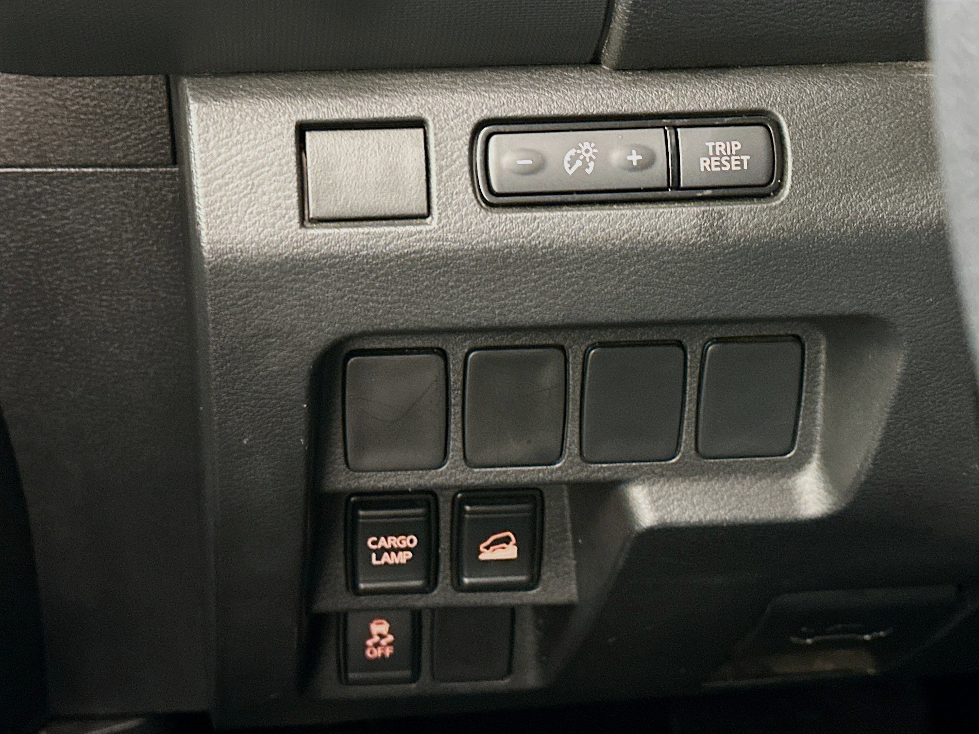 Used 2023 Nissan Frontier SV image 17