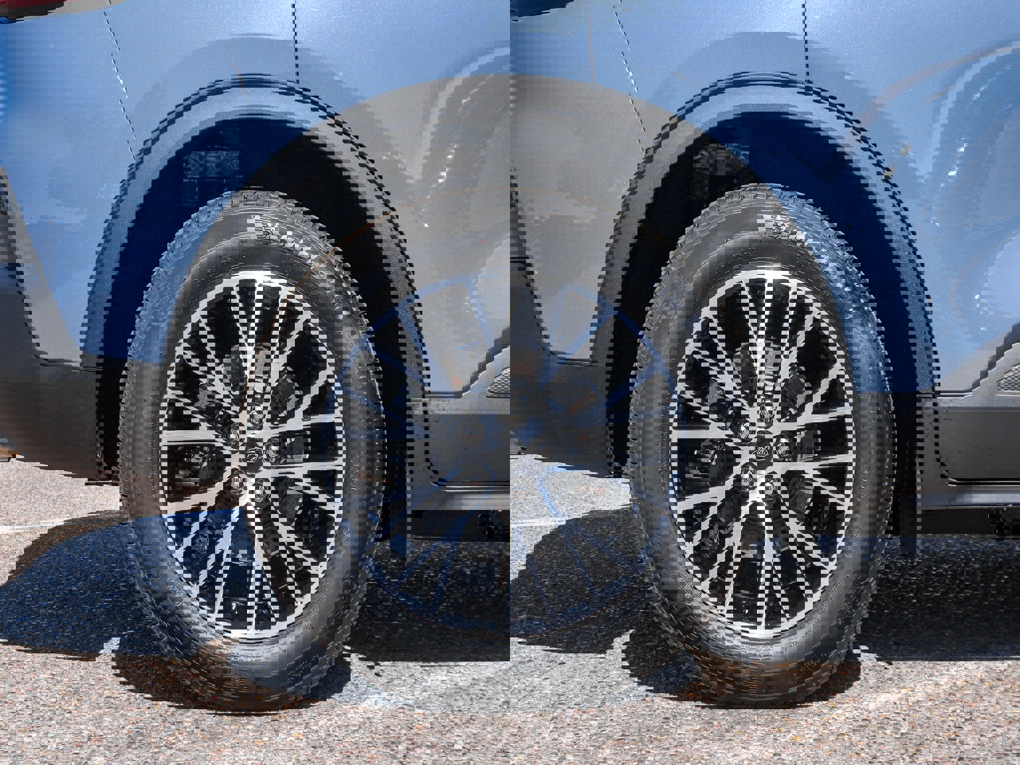 New 2025 Ford Escape SE w/ Class II Trailer Tow Package image 12