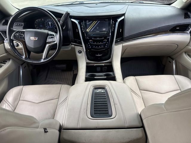 Used 2019 Cadillac Escalade Luxury image 21