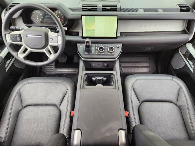 Used 2024 Land Rover Defender 130 S image 19