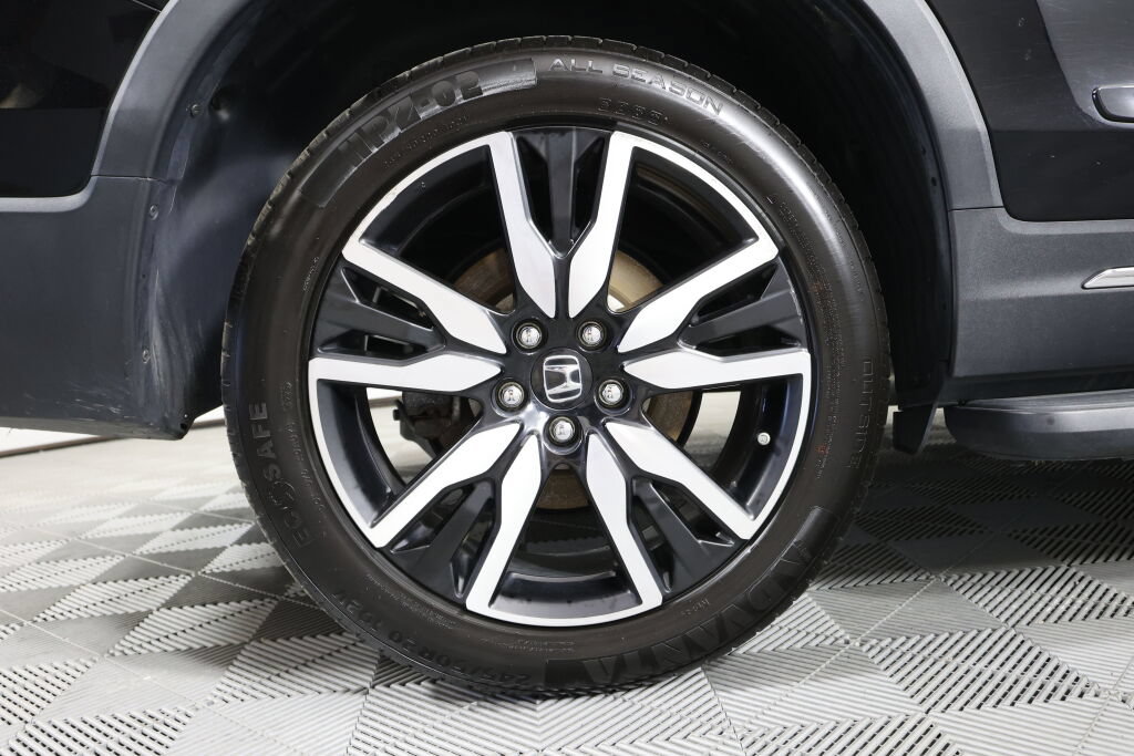 Used 2019 Honda Pilot Touring image 7