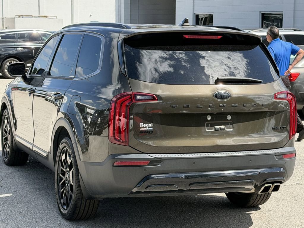 Used 2021 Kia Telluride EX w/ EX Premium Package AWD/4WD image 7