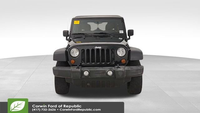 Used 2011 Jeep Wrangler Unlimited Rubicon w/ Dual Top Group image 2