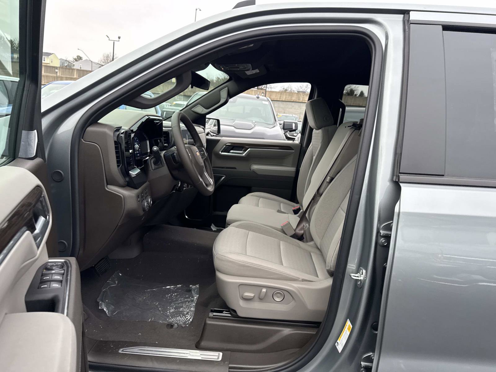 New 2026 Chevrolet Silverado 1500 LT w/ All Star Edition Plus image 16