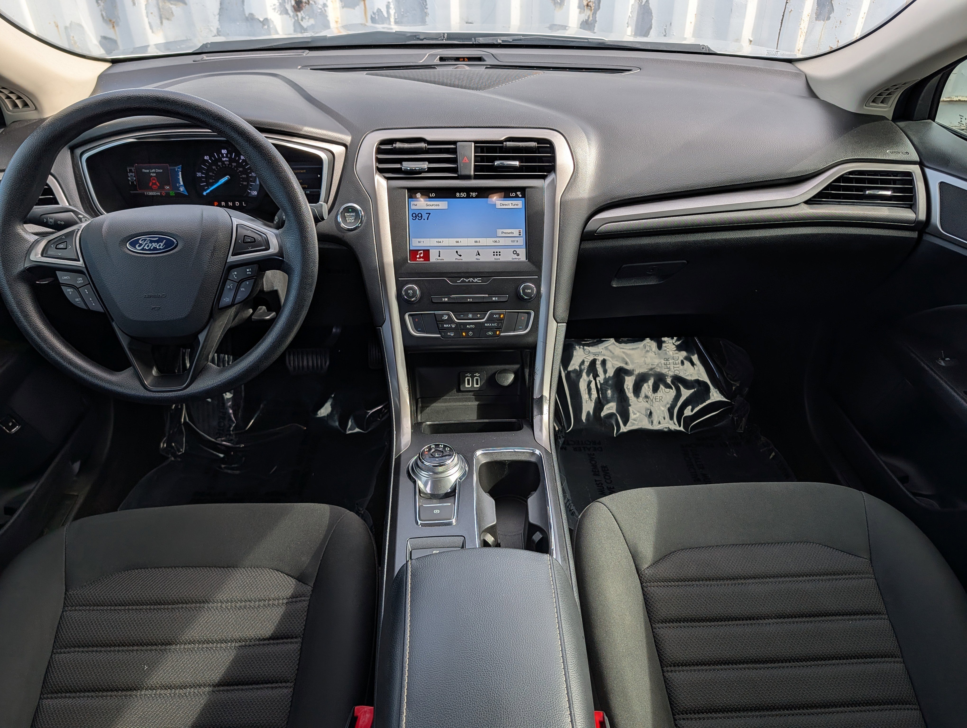 Used 2019 Ford Fusion SE FWD image 14