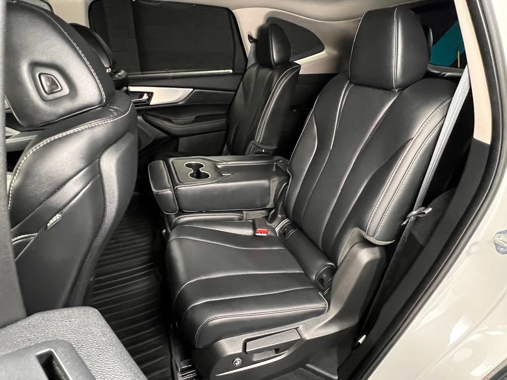 Used 2024 Acura MDX SH-AWD w/ Technology Package image 16
