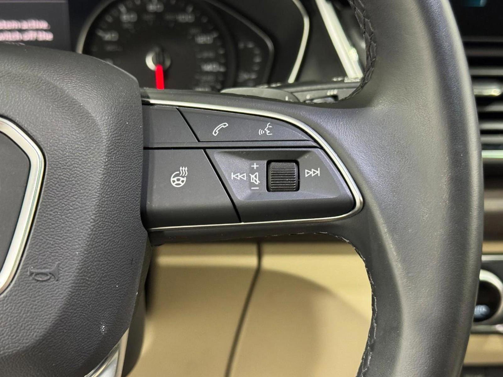 Used 2023 Audi Q5 2.0T Premium w/ Convenience Package image 32