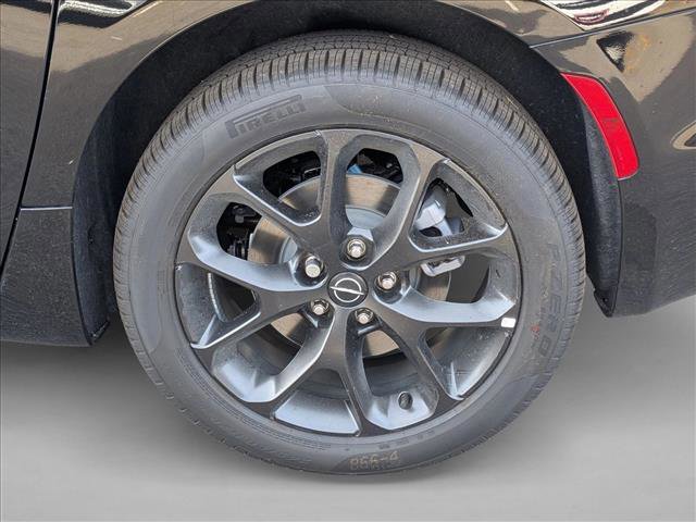 New 2026 Chrysler Pacifica Limited w/ S Appearance Package image 10