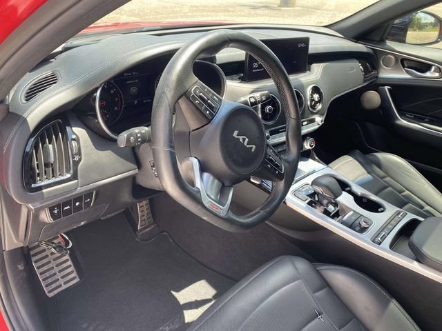 Used 2022 Kia Stinger GT2 AWD/4WD image 16