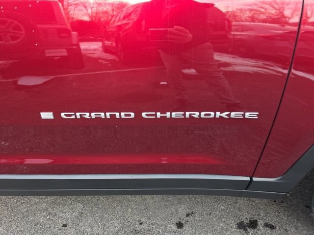 Used 2025 Jeep Grand Cherokee L Limited w/ Luxury Tech Group II image 28