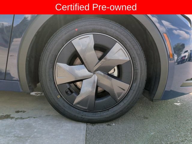 Certified 2025 Toyota Prius LE FWD image 27